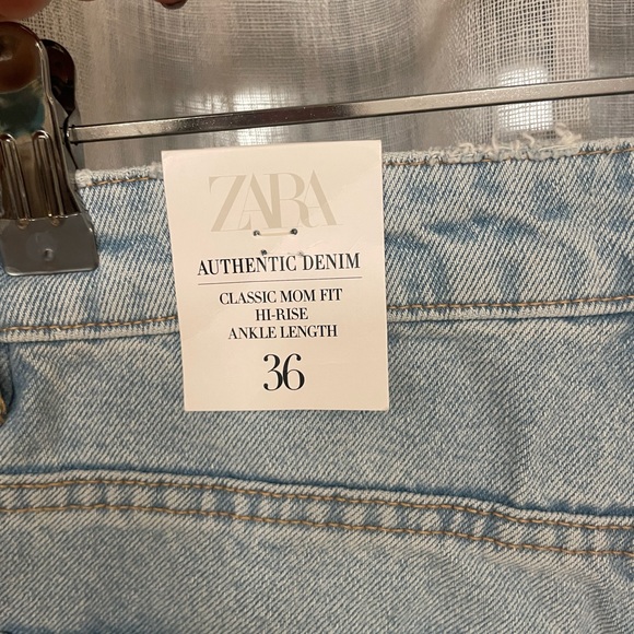 Zara Light Wash Destruction Mom Jeans - Picture 3 of 6